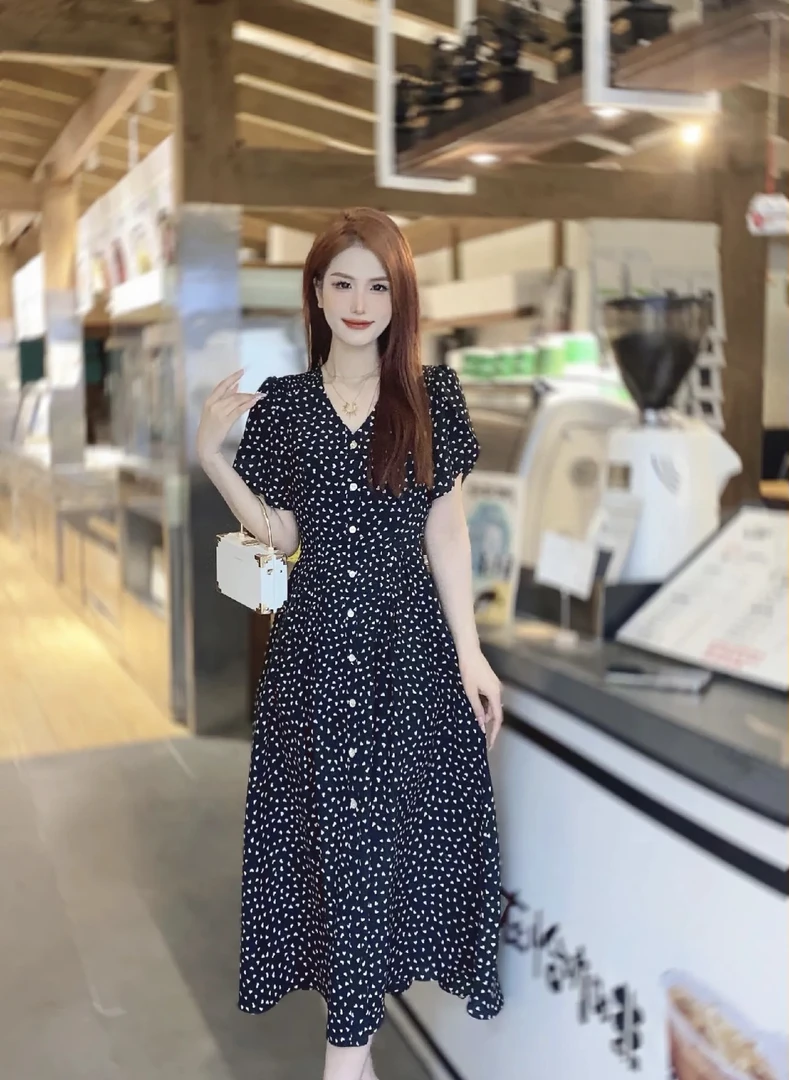 Y73连衣裙碎花显瘦时尚夏季小个子法式收腰气质
