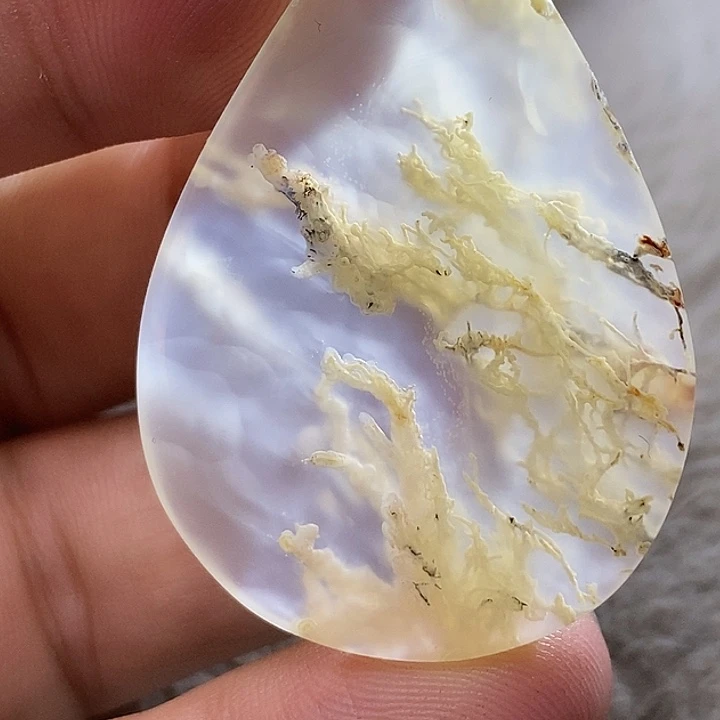 孙***娘未镶嵌颈饰玛瑙/玉髓