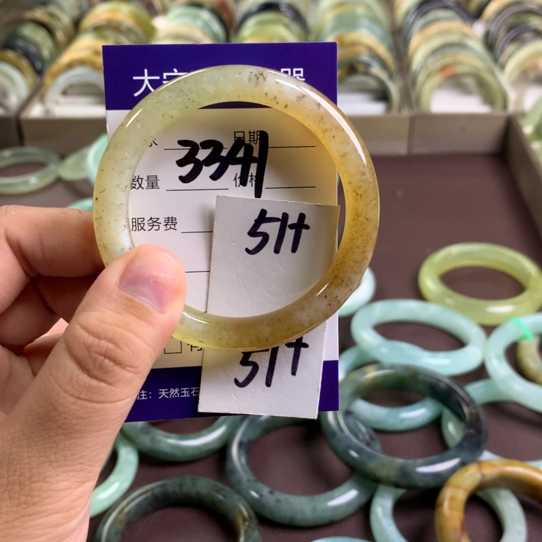 火***脑蛇纹石玉未镶嵌手镯3341