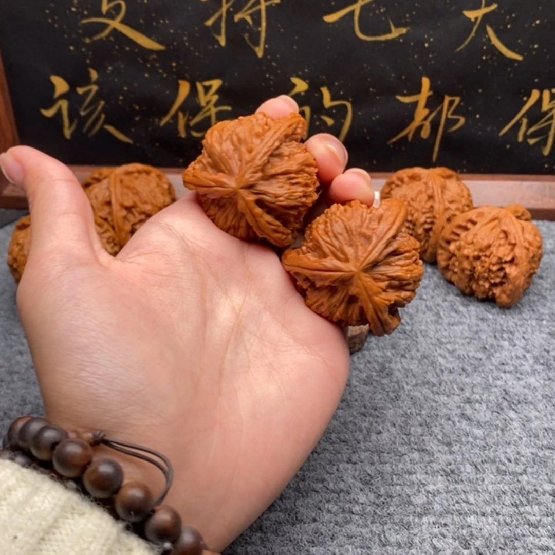 【闪购商品】吊坠文玩核桃b**l