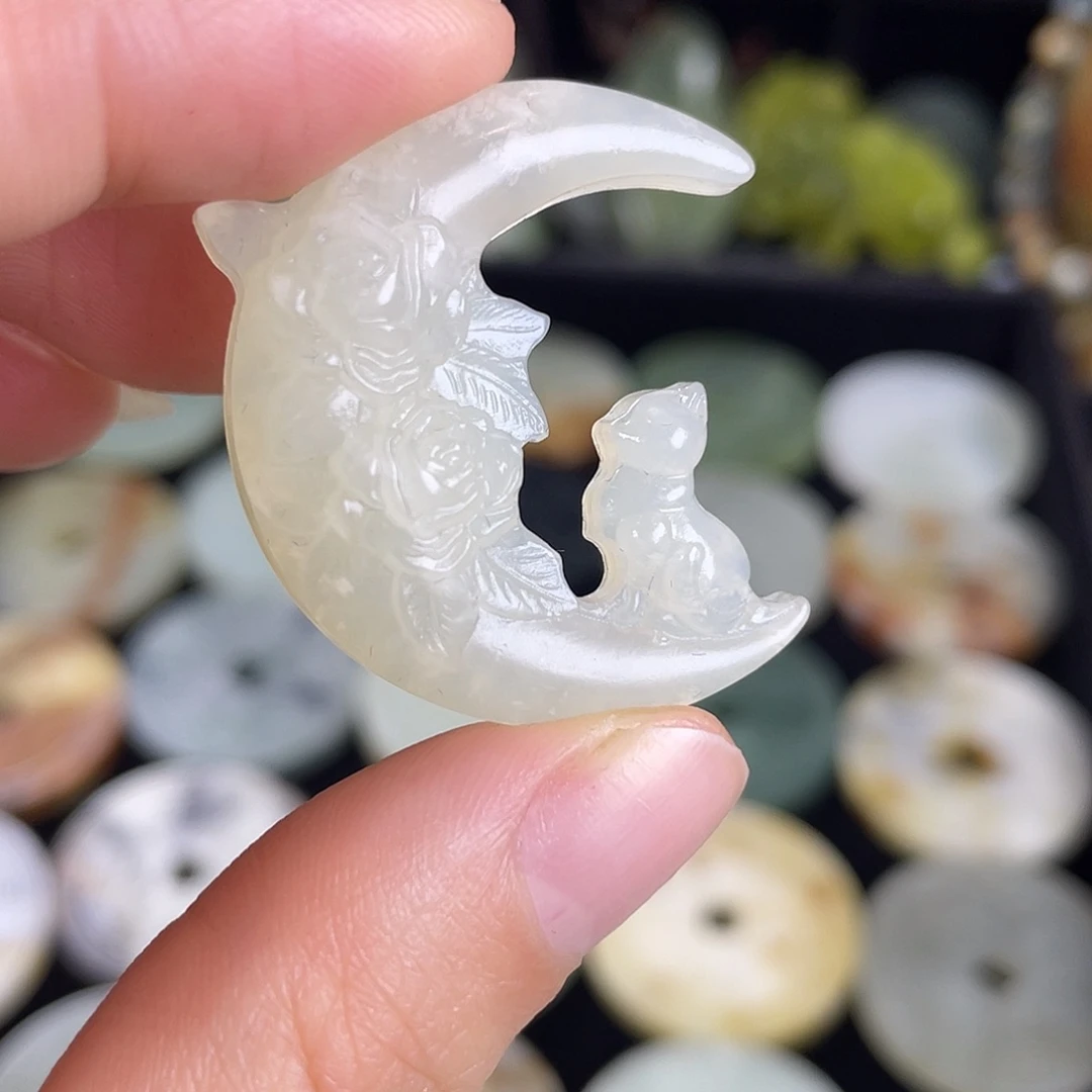 岫玉合金颈饰吊坠，两单起飞