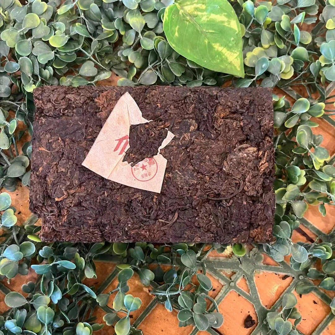 雨腾古茶 天J阁 鸿J天X玄珠”无SX珠”X浆250g/砖（6月25）