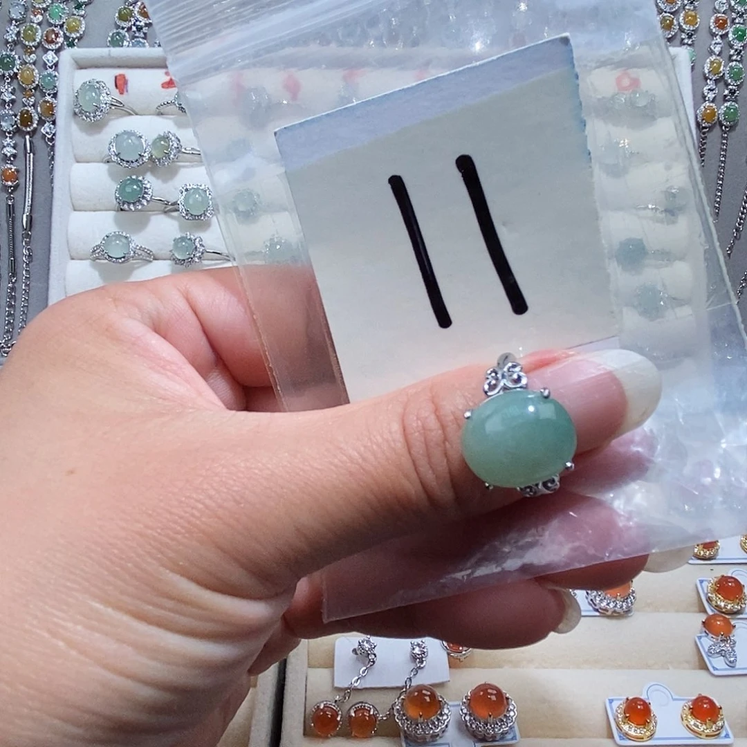 翡翠未镶嵌戒指缅甸