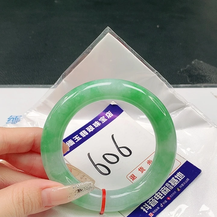 未镶嵌手镯（圆镯）翡翠东**曦翡翠手镯