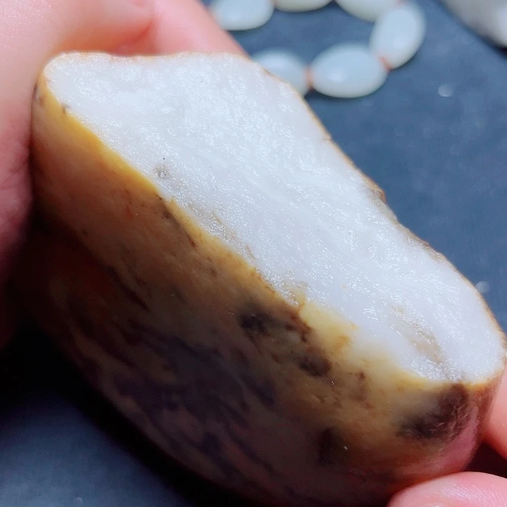 和田玉未镶嵌珠宝奇石