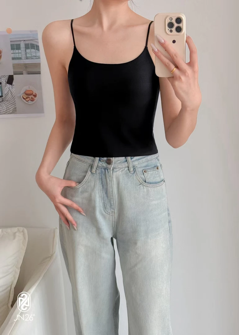 带胸垫美背设计春夏简约纯色聚拢百搭气质吊带背心