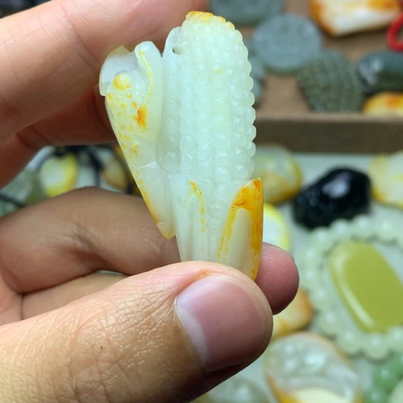 【闪购商品】颈饰未镶嵌和田玉