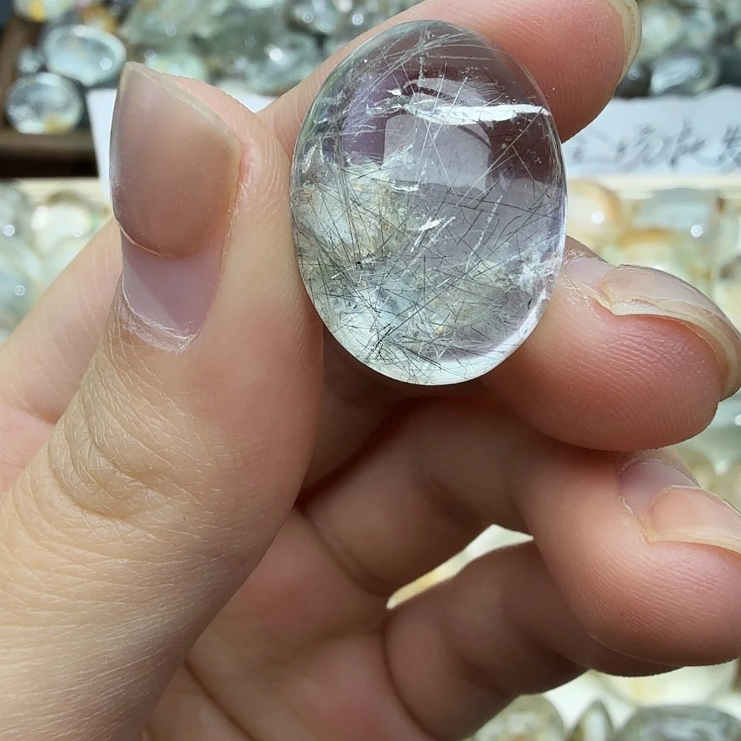 鹌***工水晶未镶嵌珠宝半成品