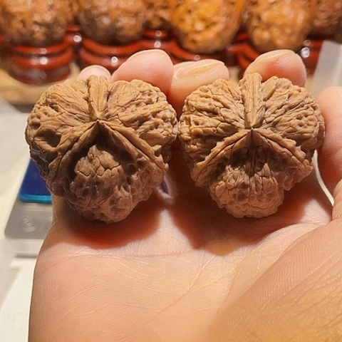 把件文玩核桃西北蜂02带彩38+