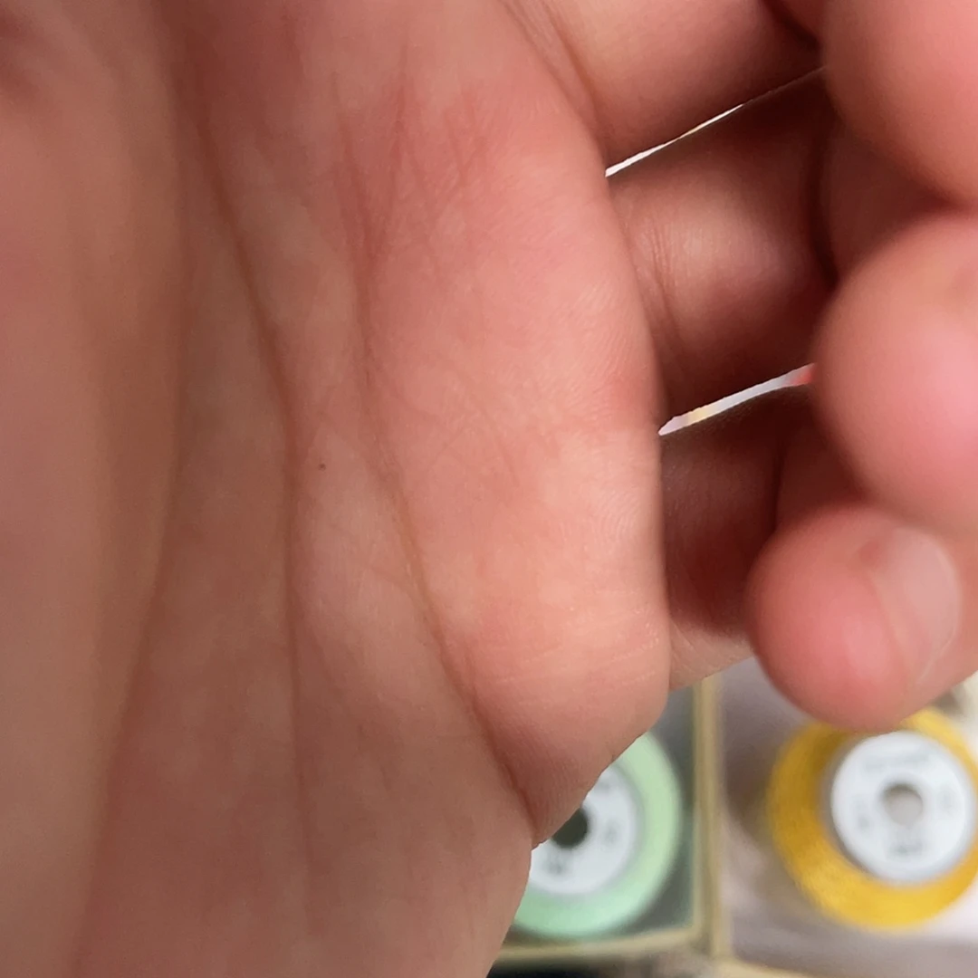 懒***妞聚酯纤维6股50克星空梦里水乡+黄财