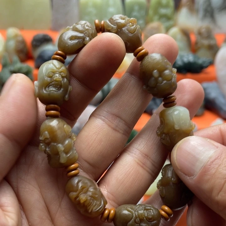 和田玉（糖玉）未镶嵌挂件