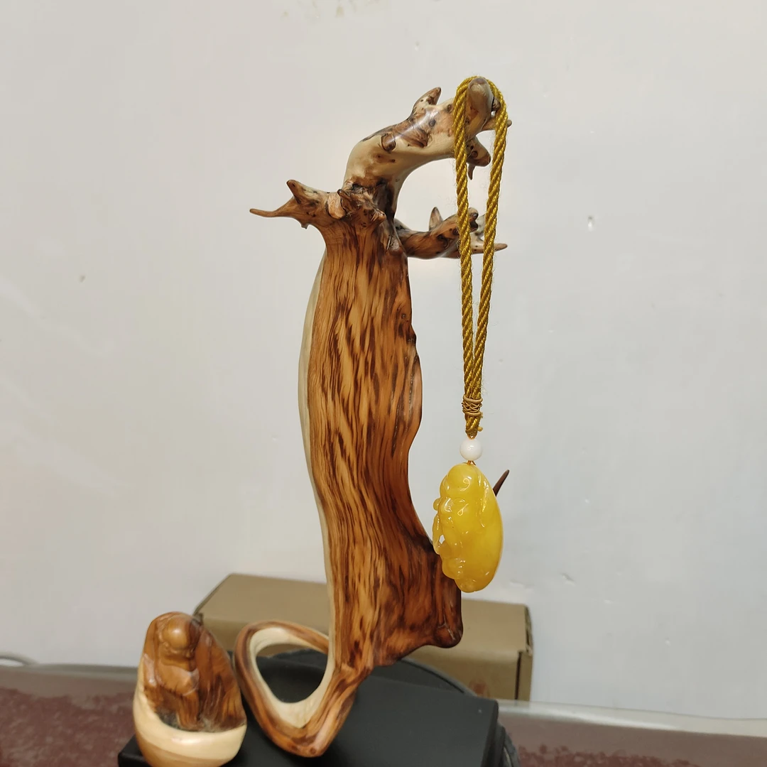 双色扭曲扁飘完整独棵造型飘枝崖柏摆件