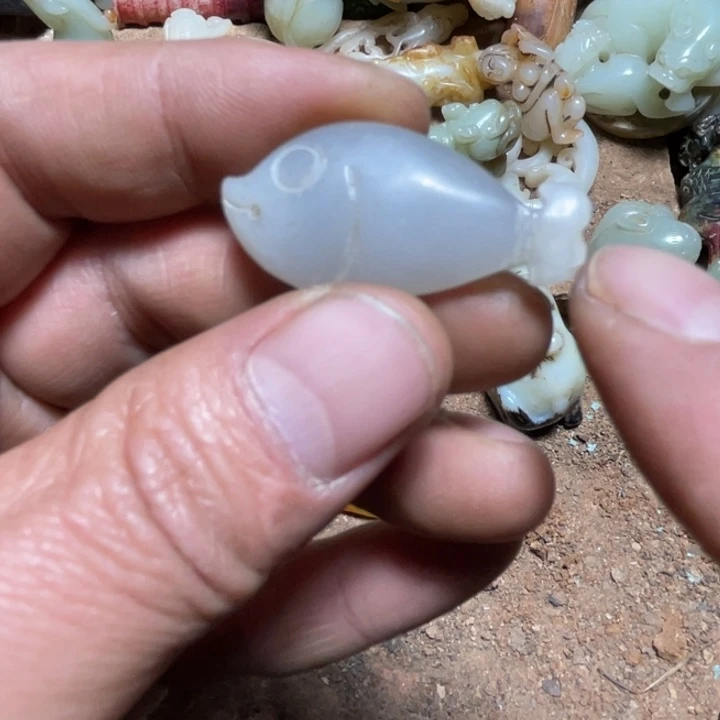 和田玉（糖玉）未镶嵌颈饰
