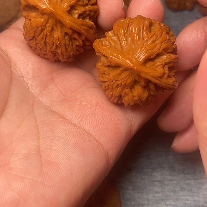 文玩核桃吊坠文山40