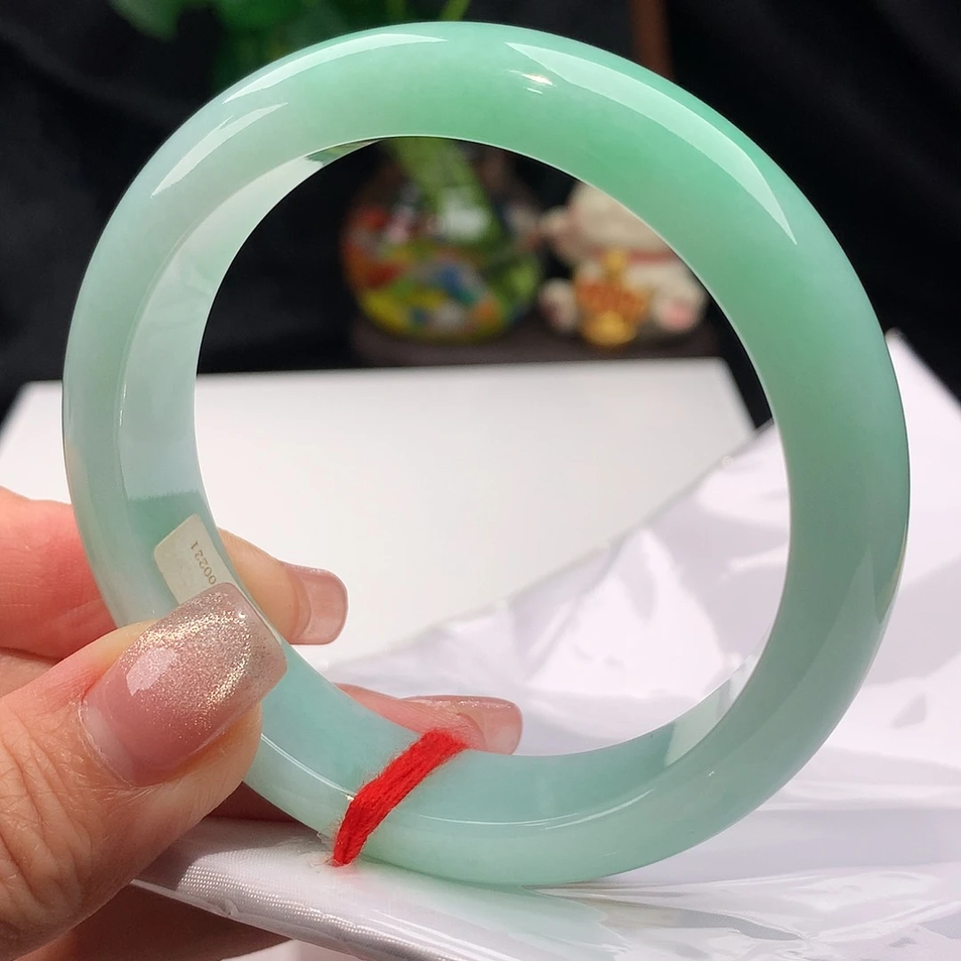 翡翠手镯未镶嵌圈口57.8