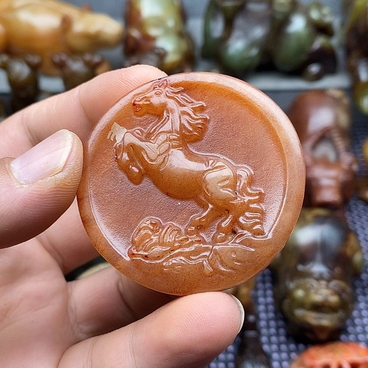 未镶嵌蛇纹石玉颈饰
