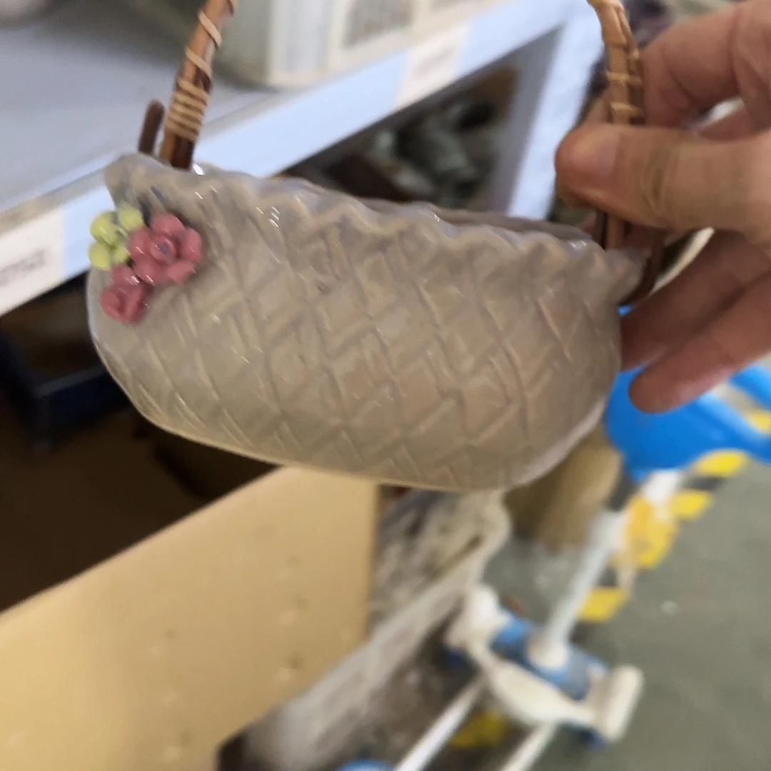 -福利局库存尾单·有孔花盆当天满9元发6050