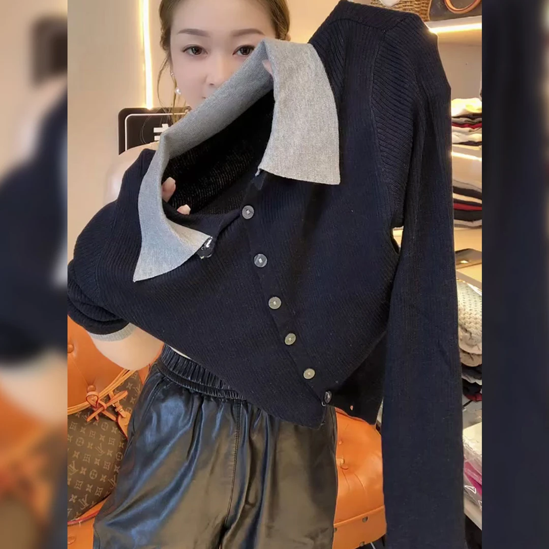 流光风气质百搭舒适休闲黑色上衣女装2025早秋翻领纽扣长袖针织衫