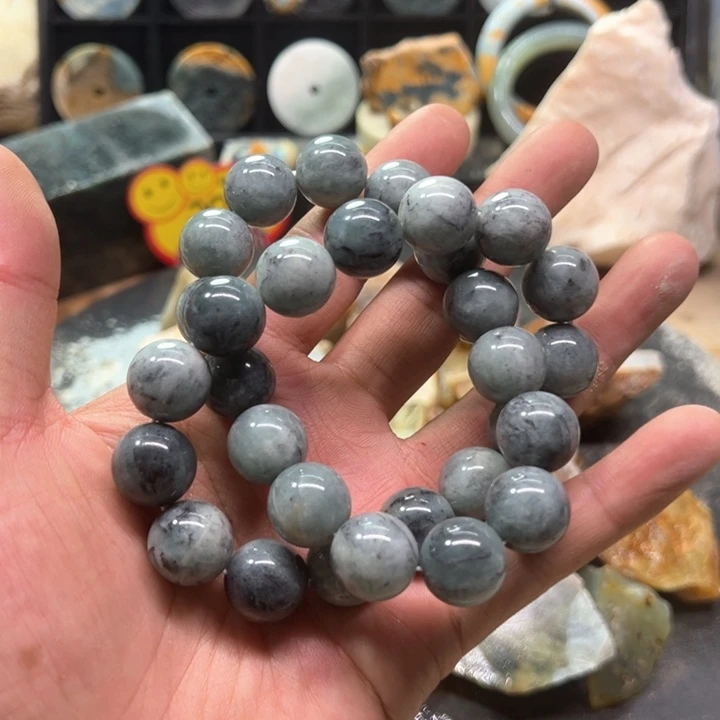 透闪石-蛇纹石玉未镶嵌珠宝奇石