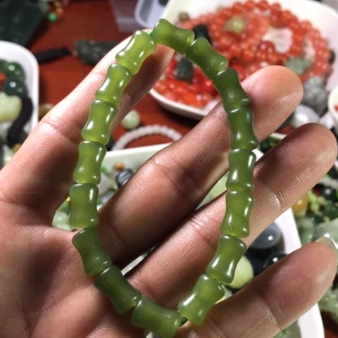未镶嵌和田玉（糖玉）手机链多***亿