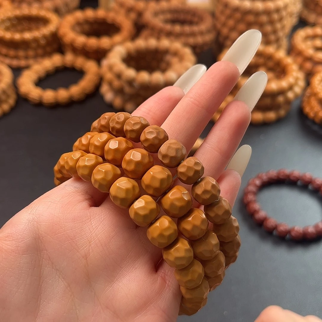 猴头核桃手串泛油油点奶酪