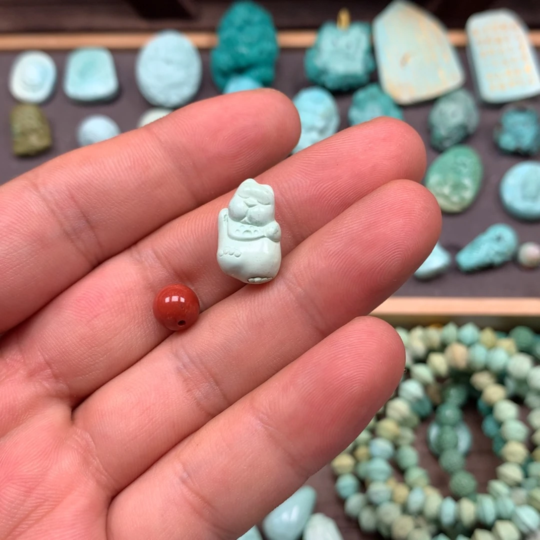 南红玛瑙雕刻未镶嵌