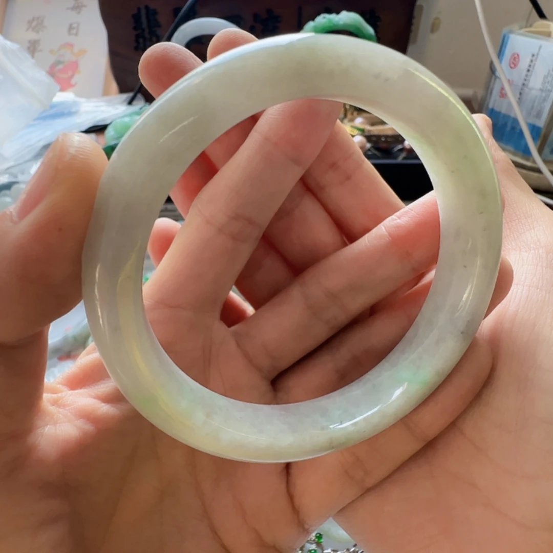 高***岁翡翠未镶嵌手镯翡翠88