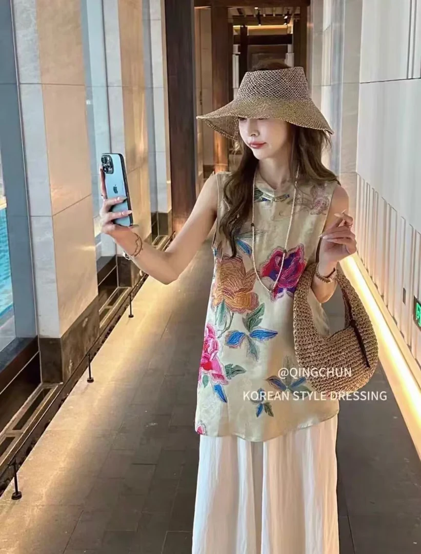 新中式国风盘扣马甲2025新款高级感精致坎肩背心上衣女士