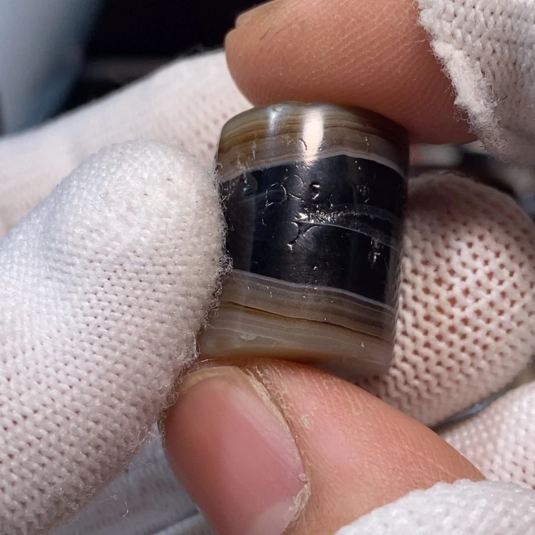 居***枪玛瑙/玉髓未镶嵌珠宝半成品