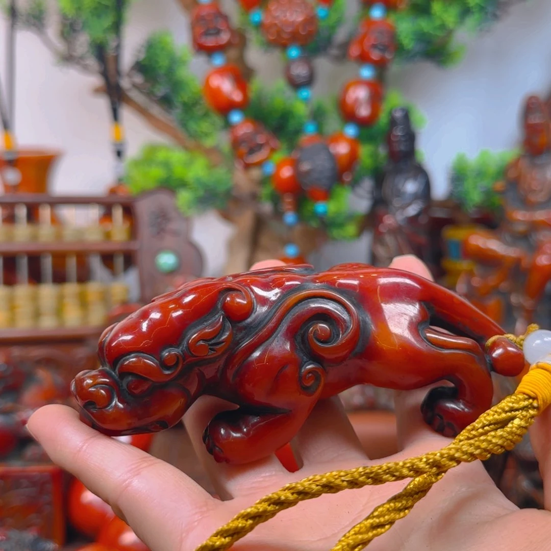 琥珀裸石未镶嵌手把