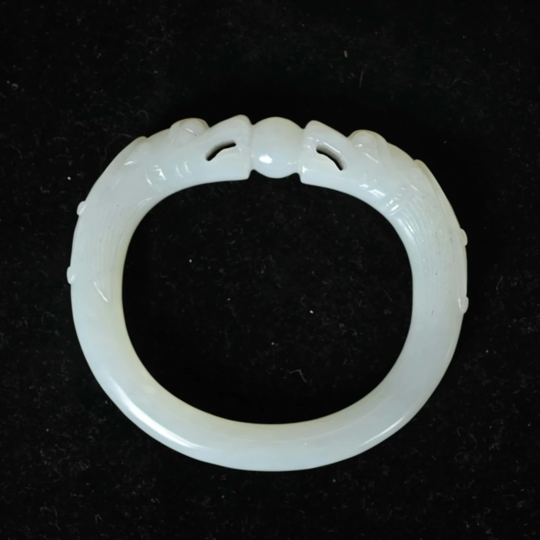 清代双龙戏珠玉镯/DC.199745/集萃斋