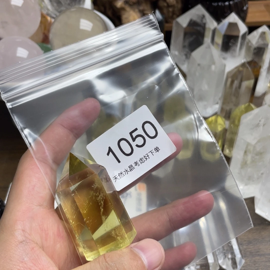 未镶嵌珠宝半成品水晶爱****?