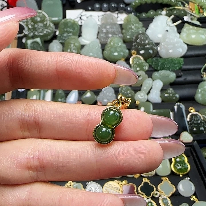 和田玉银S925镶嵌吊坠(赠链)