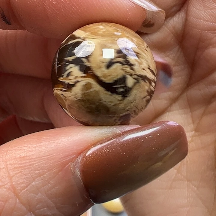 蜜蜡未镶嵌珠宝奇石