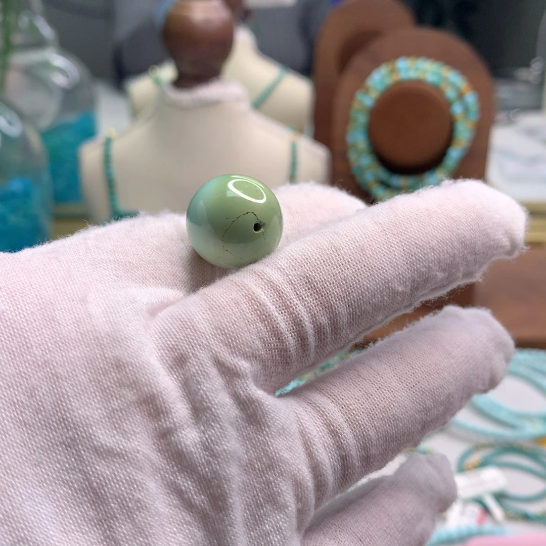 绿松石未镶嵌饰品