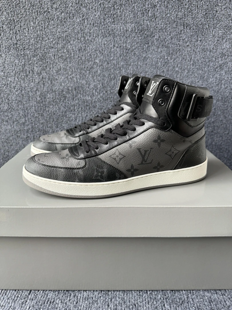 99新 LouisVuitton/路易威登 42码 Rivoli 高帮 黑灰色 板鞋 配盒
