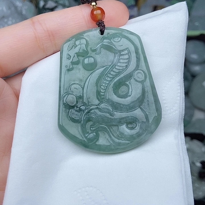 m****翡翠未镶嵌颈饰翡翠