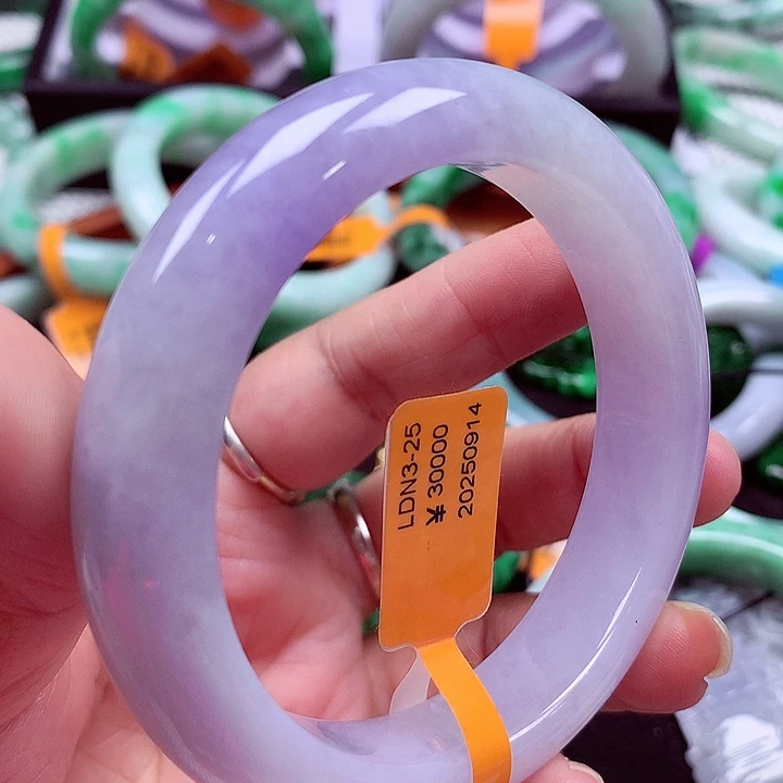 未镶嵌手镯翡翠翡翠
