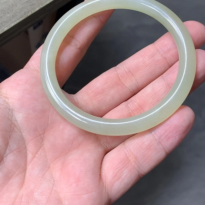 和田玉颈饰未镶嵌60圈