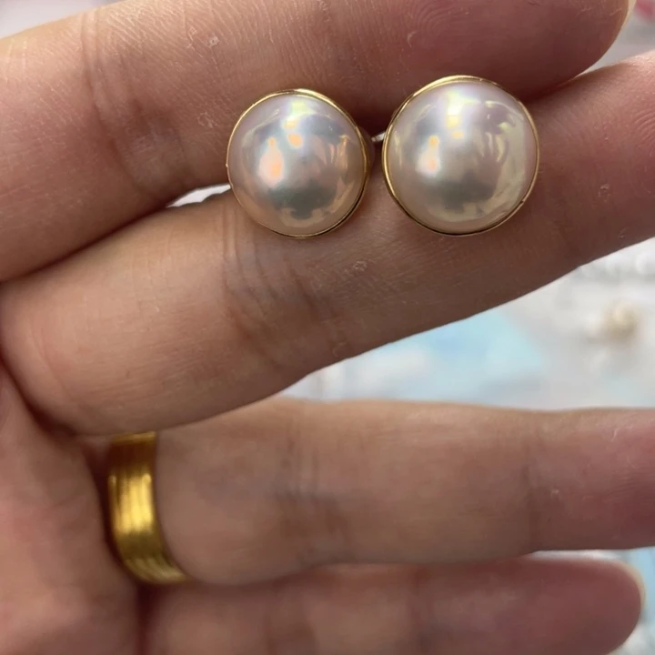 耳饰拼合珍珠（马贝珠）18K金镶嵌