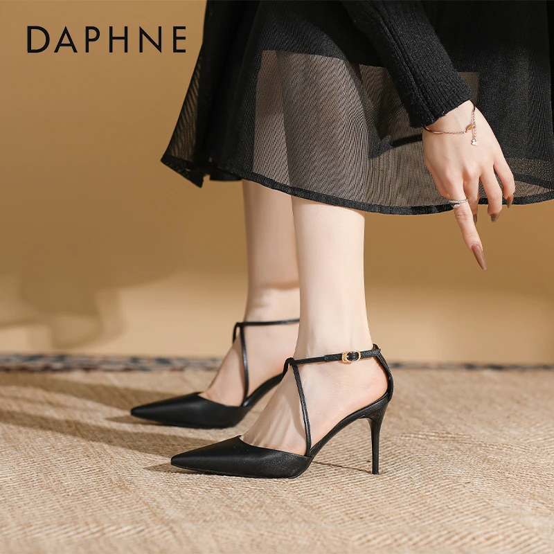 达芙妮高跟鞋女2025春秋新款交叉一字扣带性感御姐风气质时尚单鞋