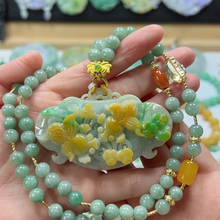 颈饰未镶嵌翡翠吊坠