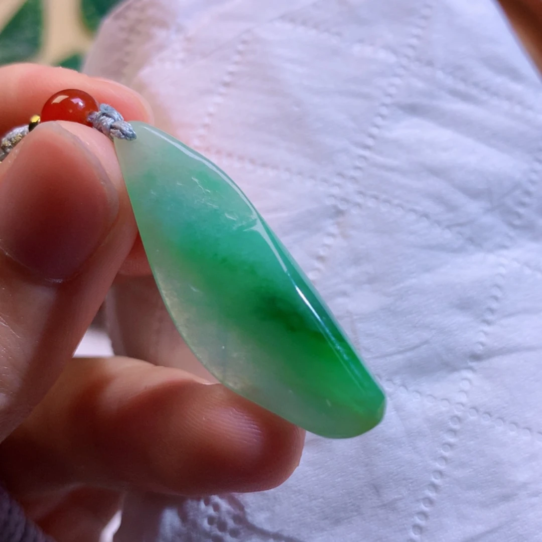 【闪购商品】翡翠未镶嵌吊坠(不含链)