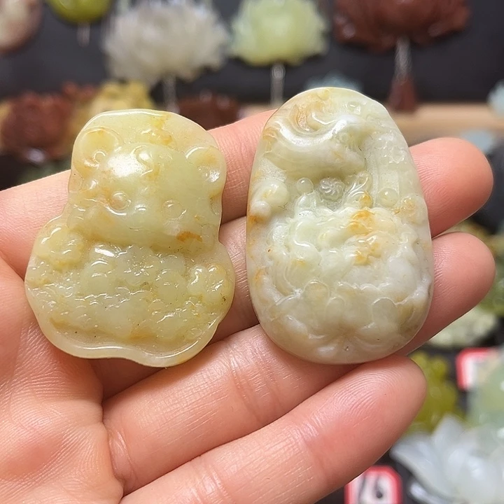 蛇纹石玉未镶嵌颈饰