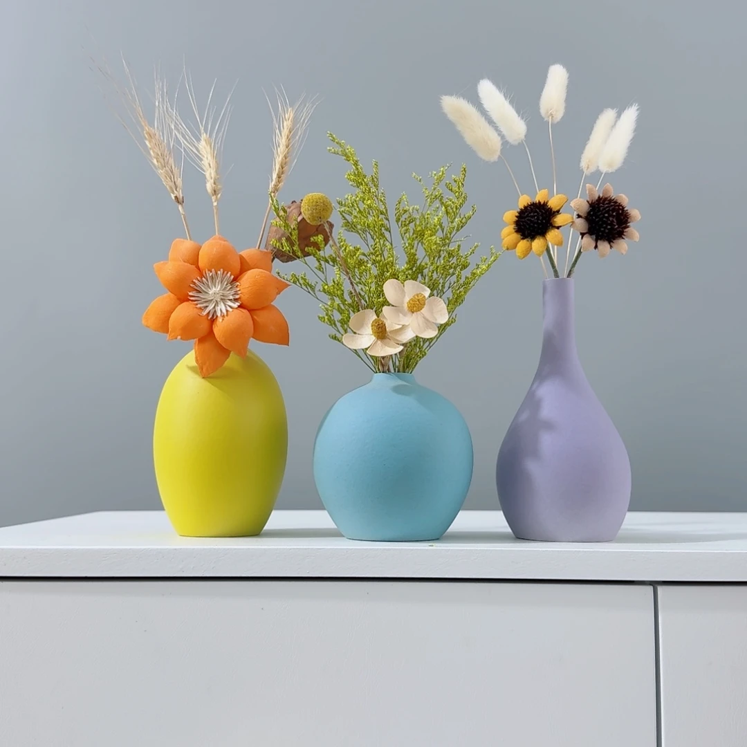 摆件陶瓷小花瓶含花总高约20-30cm