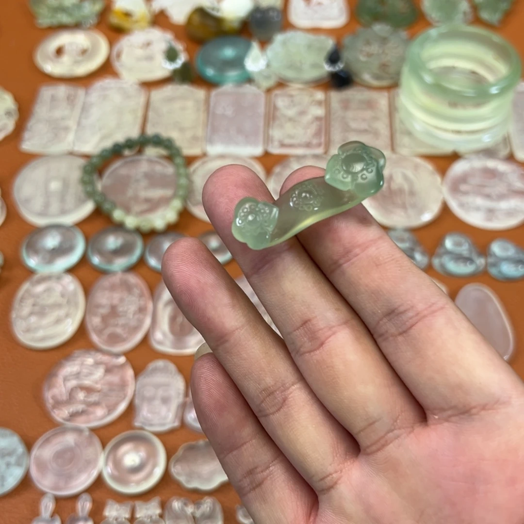 蛇纹石玉未镶嵌多样性随机发一