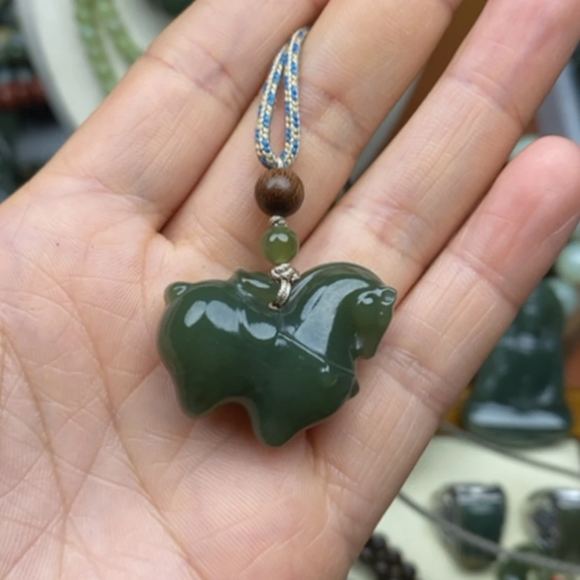 【闪购商品】未镶嵌岫岩老玉（透闪石质玉）挂件L****X