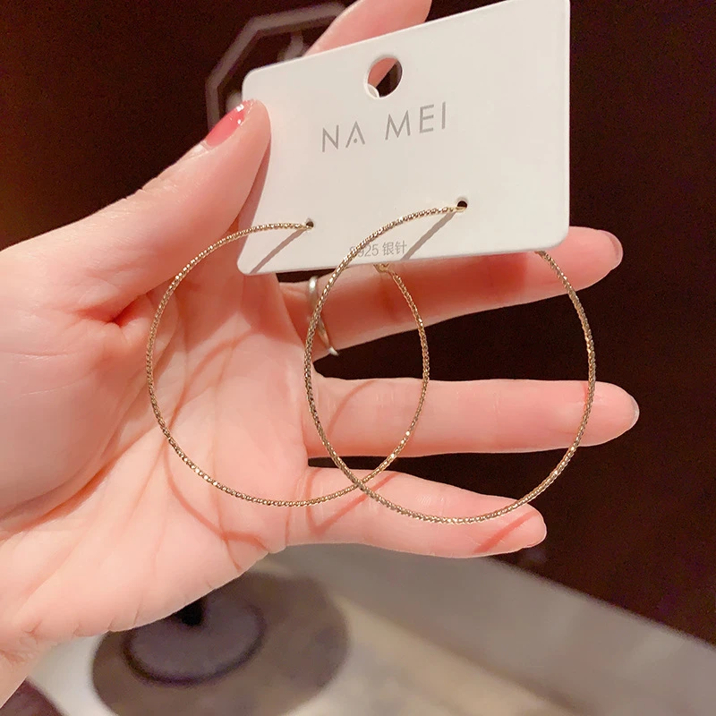 合金耳饰 韩国东大门气质大圆环耳环女个性夸张感显脸瘦大耳圈耳