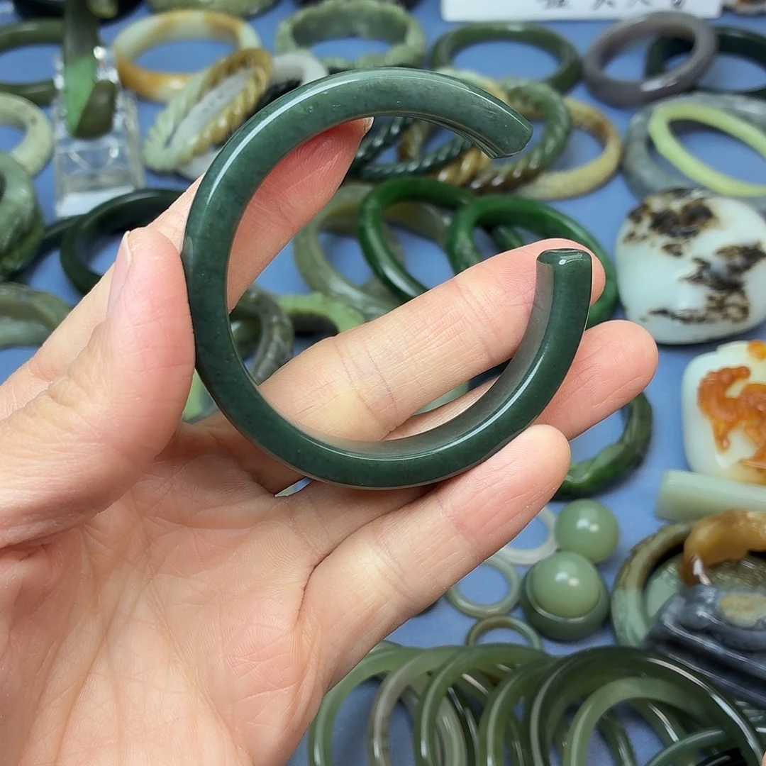 和田玉未镶嵌手镯圈口55.5mm，C形手镯开口镯