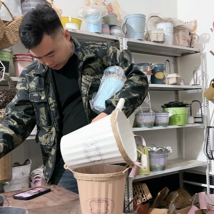 红陶君知家居百货087